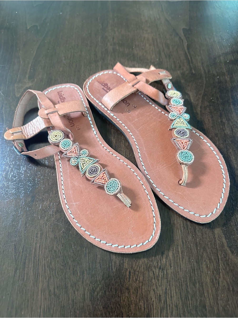 Free People Laidback London Tan Beaded T Strap Sandals Made In Kenya 38 7 NWT - Picture 3 of 7